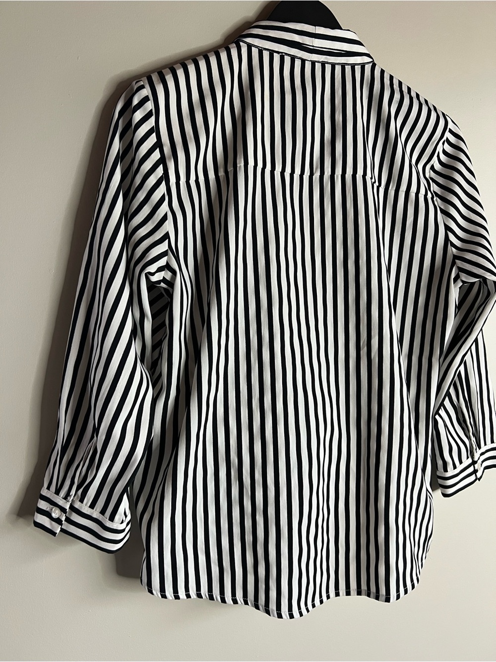 Vero Moda Black White Striped Wrap Blouse 3/4 Sleeve Surplice Women size medium - Picture 9 of 9